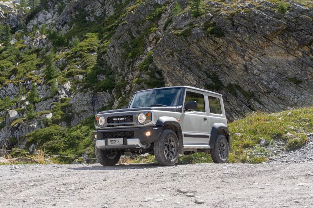 2024 Suzuki Jimny Mata 15 Motor16