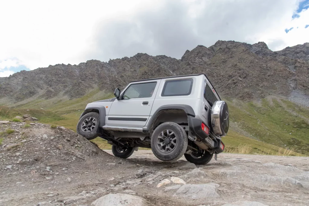 2024 Suzuki Jimny Mata 19 Motor16