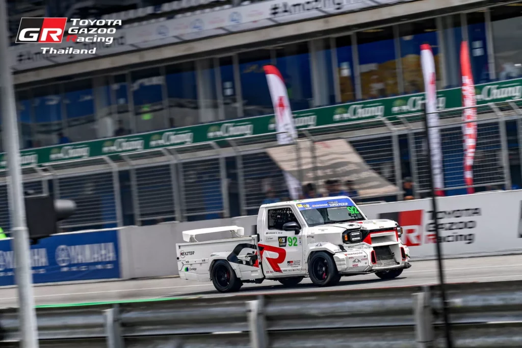 2024 Toyota Hilux Champ Gazoo Racing 23 Motor16