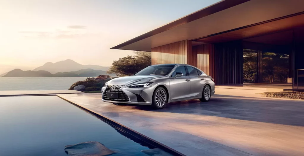 2024 Lexus ES. China. Imagen delantera.