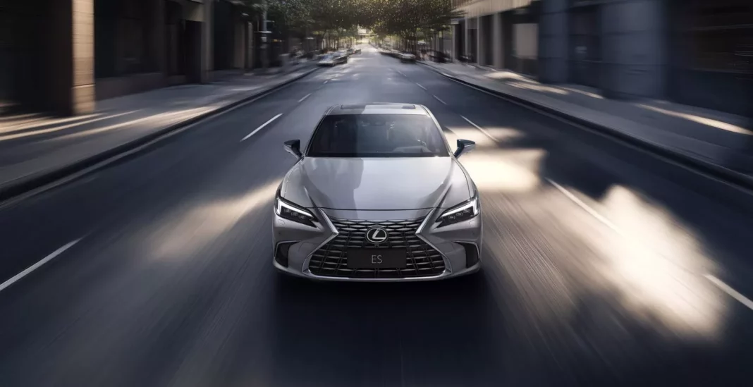 2024 Lexus ES. China. Imagen portada.