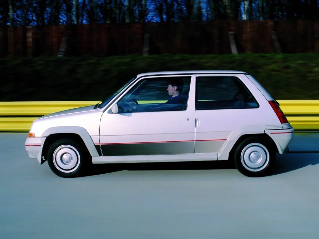 26 renault 5 gt turbo 7 Motor16