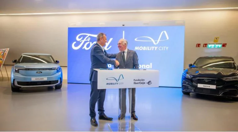 Ford y Fundación Ibercaja, socios por la movilidad sostenible en Mobility City