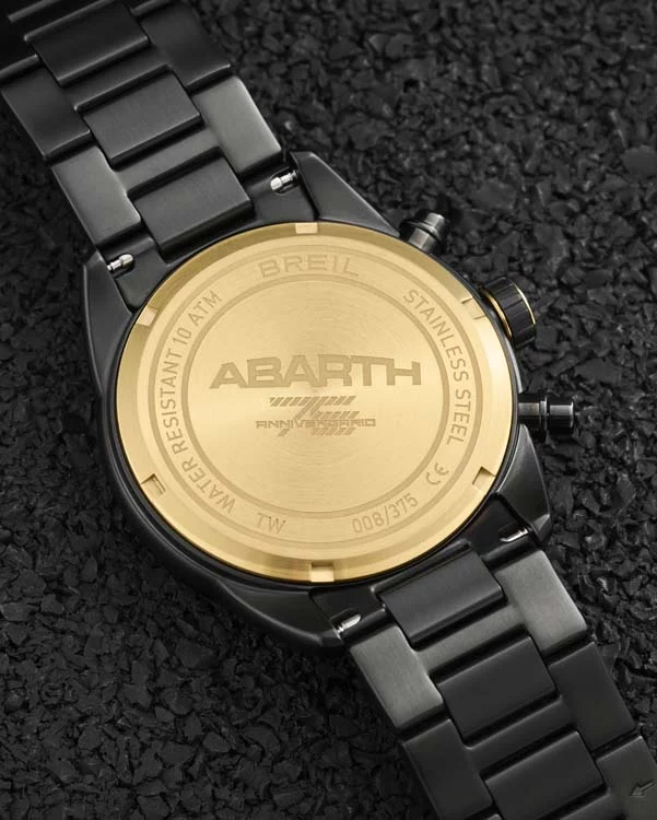 Breil celebra el 75 Aniversario de Abarth con este reloj.