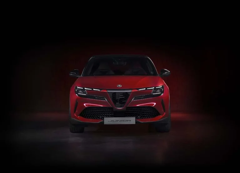 Ya está disponible el Alfa Romeo Junior eléctrico de ‘carreras’