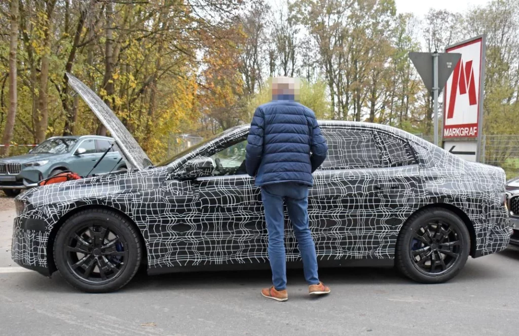 BMW i3 Neue Klasse sedan 4 Motor16