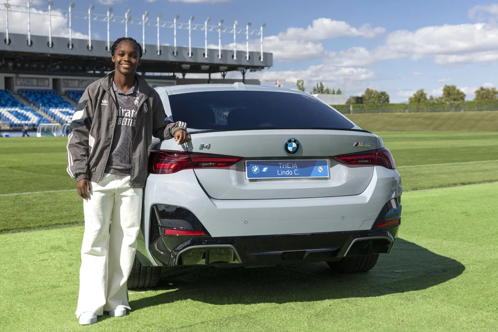 COCHES BMW REAL MADRID FEMENINO 8 Motor16