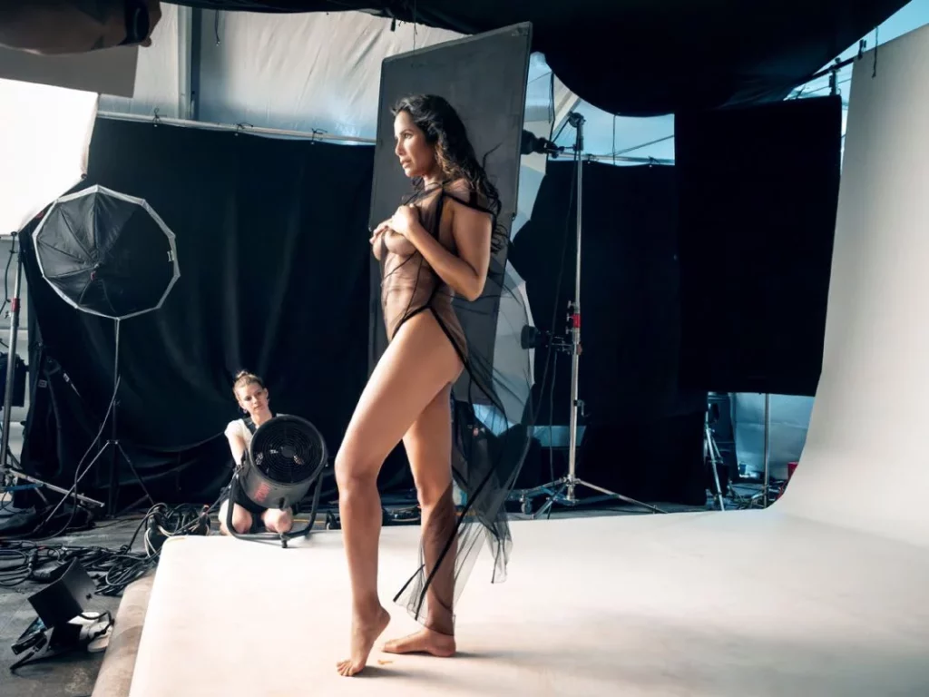 Calendario Pirelli 2025 PadmaLakshmi02 Motor16