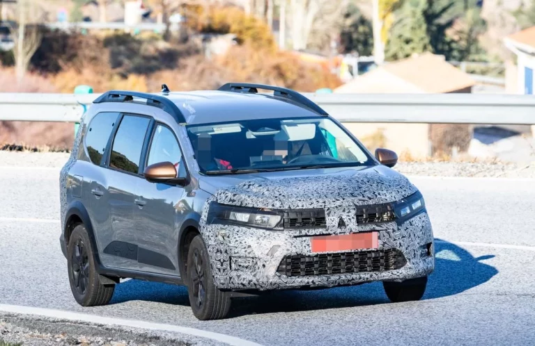 El Dacia Jogger 2025 ya rueda por carreteras españolas