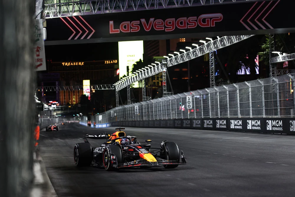 GP LAS VEGAS VERSTAPPEN 4 Motor16