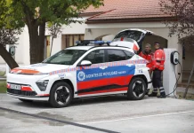 Los coches eléctricos que conducen los agentes de movilidad de Madrid