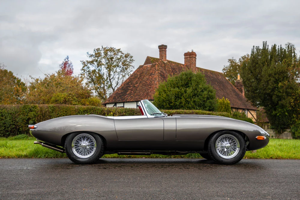 JAGUAR ETYPE SPEEDSTER 8 Motor16