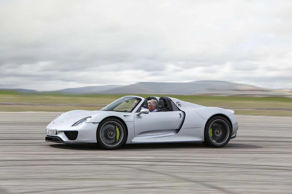 Porsche 918 Spyder 4 Motor16