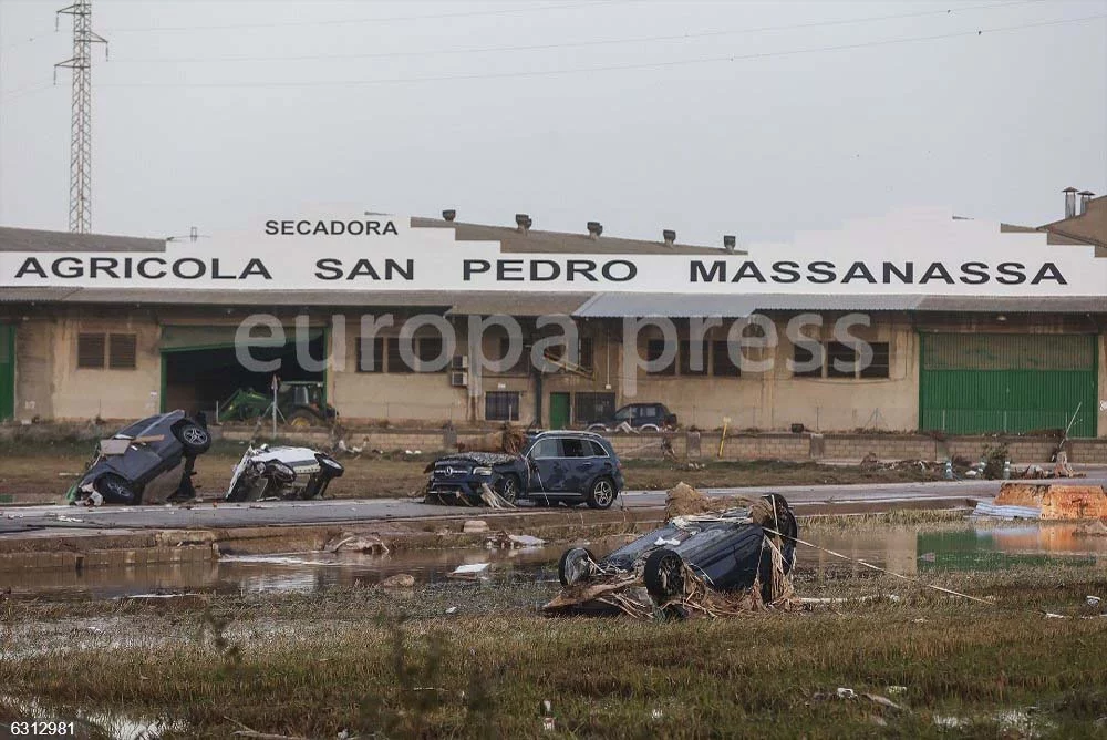 Vehículos afectados por la DANA en Valencia.