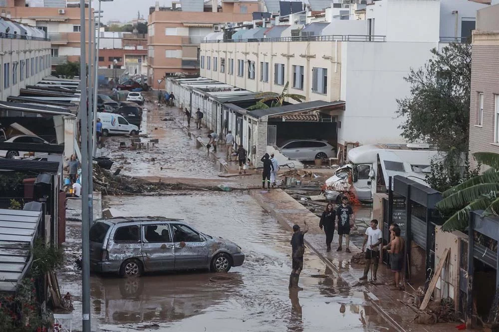 Vehículos afectados por la DANA en Valencia.