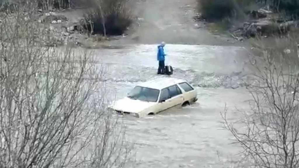 Más consideraciones a tener en cuenta al cruzar sobre agua con el coche