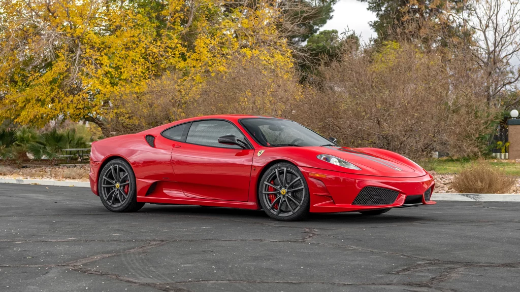 Los sorprendentes precios de coches de lujo como el Ferrari F430