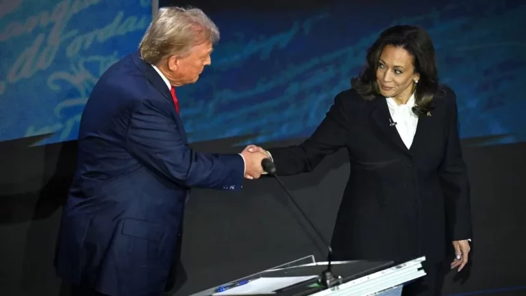 Kamala o Trump: el que gane «perderá» su licencia de conducir por esto