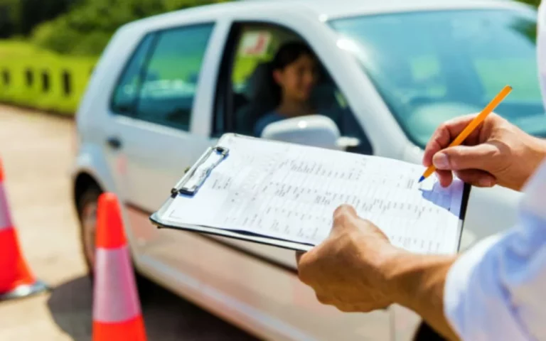 Los peatones kamikaze que te pueden arruinar el examen de conducir