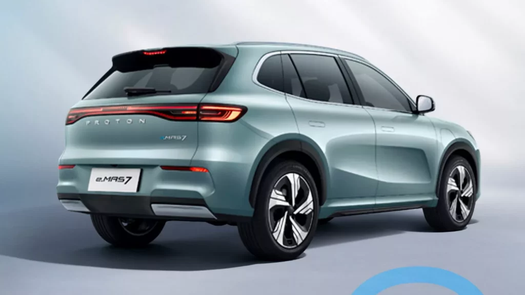 2024 Proton e.MAS 7. Imagen trasera.