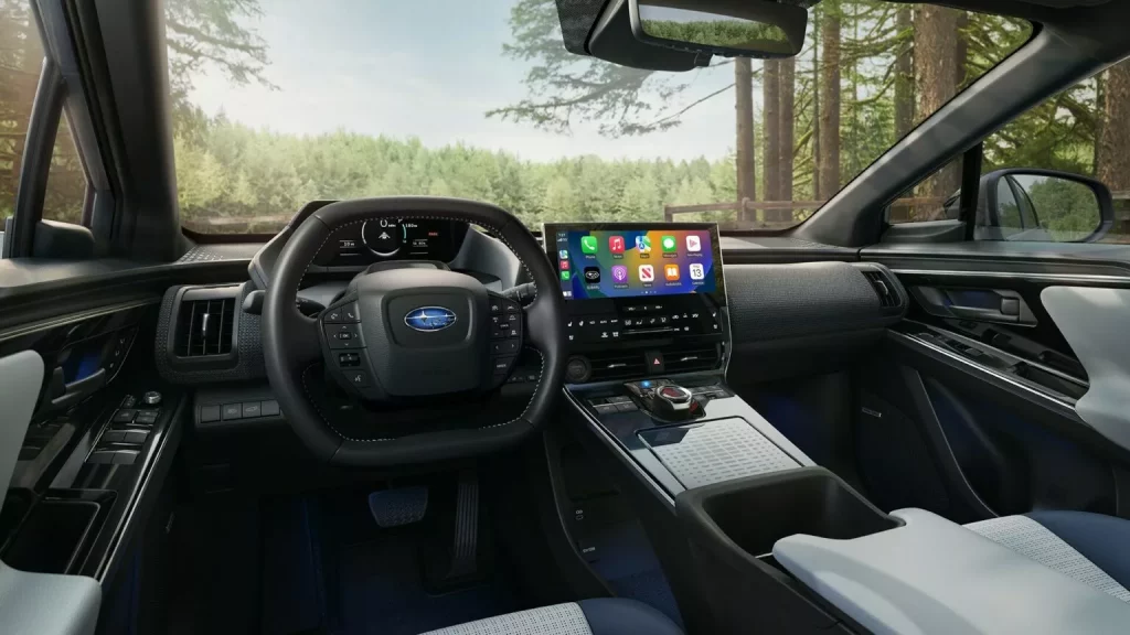 2024 Subaru Solterra. Imagen interior.