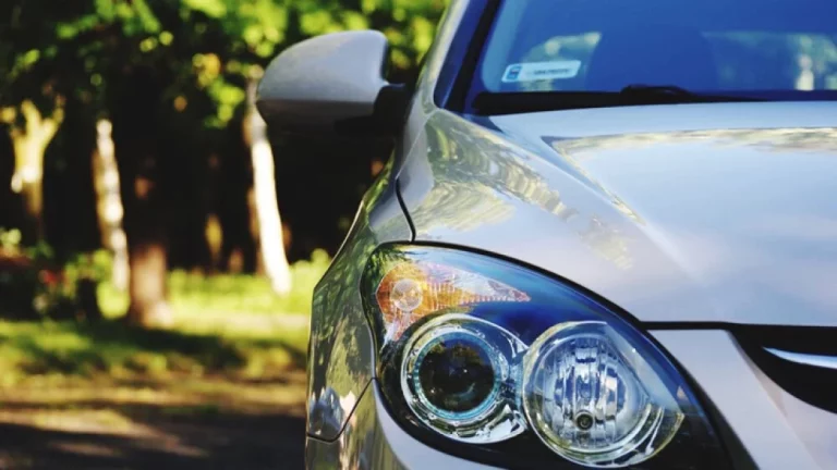 Ni LED, ni Xenón… Las mejores bombillas para tu coche son halógenas y las tiene Amazon por 28 euros