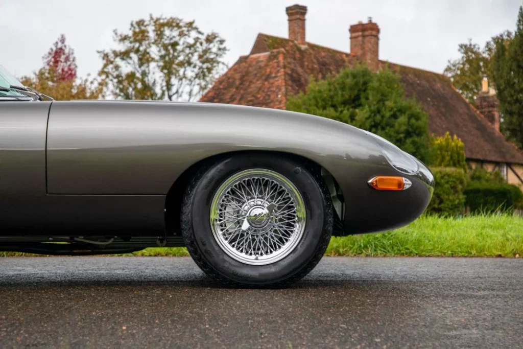 JAGUAR E TYPE SPEEDSTER 13 Motor16