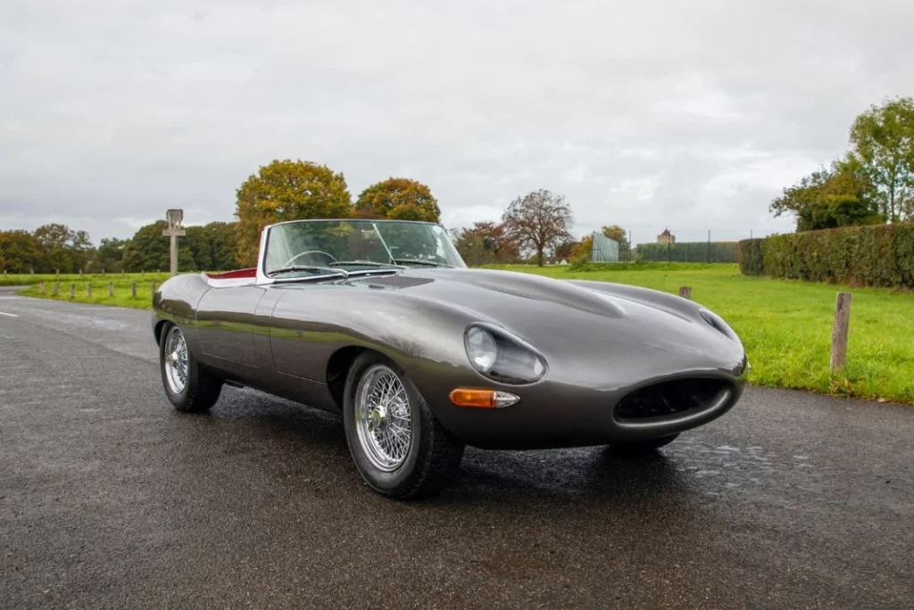 JAGUAR E TYPE SPEEDSTER 4 Motor16