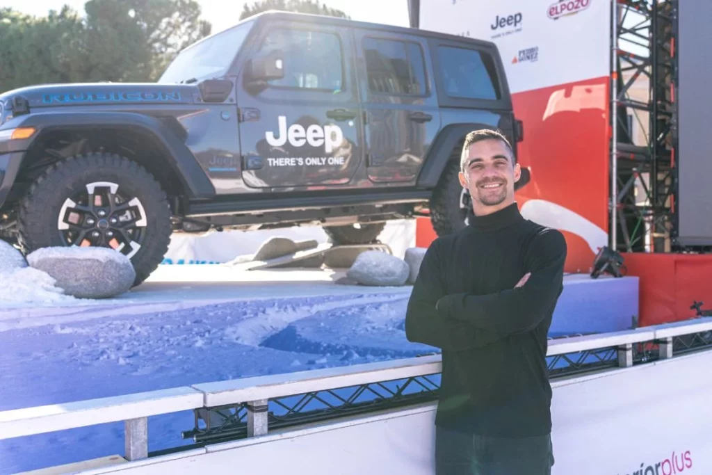 JEEP JAVIER FERNANDEZ PISTA HIELO MADRID15 Motor16