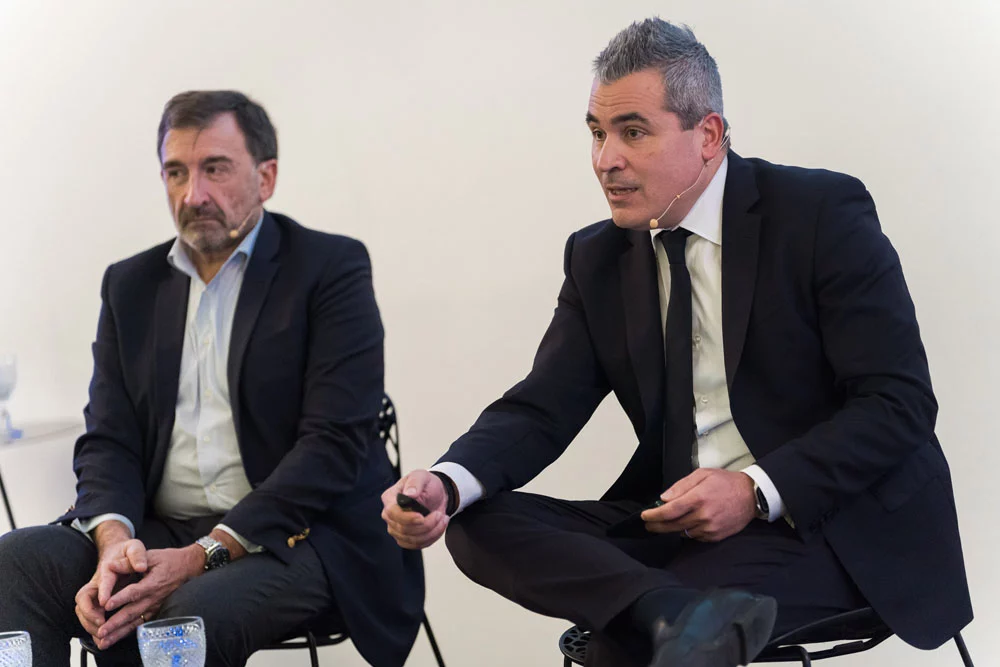 Josep María Recasens y José López-Tafall, presidente y director general de Anfac durante un encuentro con la prensa en el que se valoró la posible prórroga del Plan Moves III.