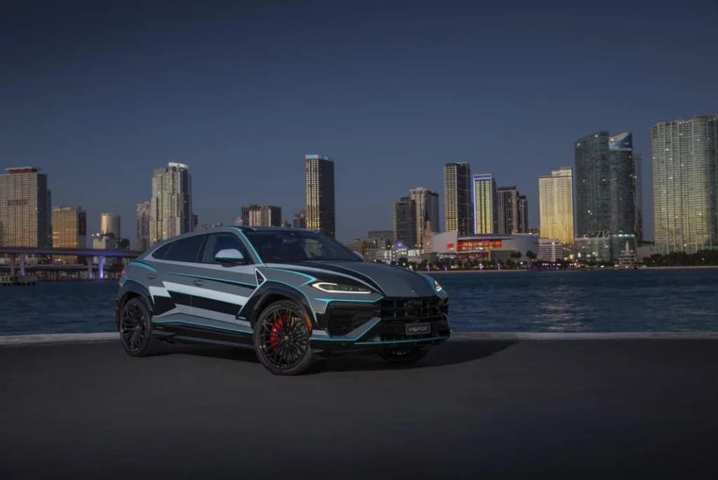 LAMBORGHINI URUS MIAMI 1 Motor16