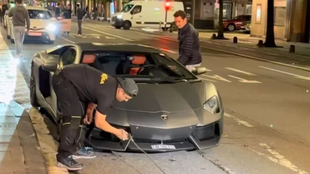 ¿Qué le sucedió al Lamborghini que estaba detenido en San Sebastián?