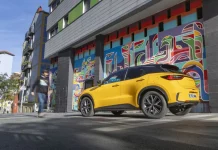 Ruta de arte urbano con el Lexus LBX: un paseo por los tesoros en la calle de Bilbao