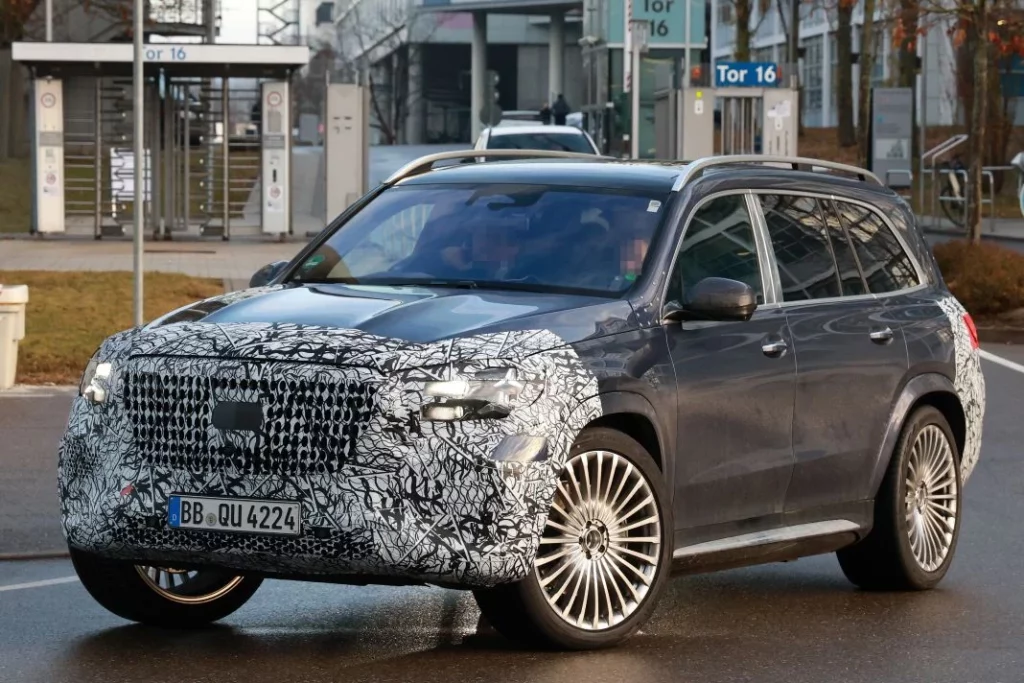 Mercedes Maybach GLS 2026 10 Motor16