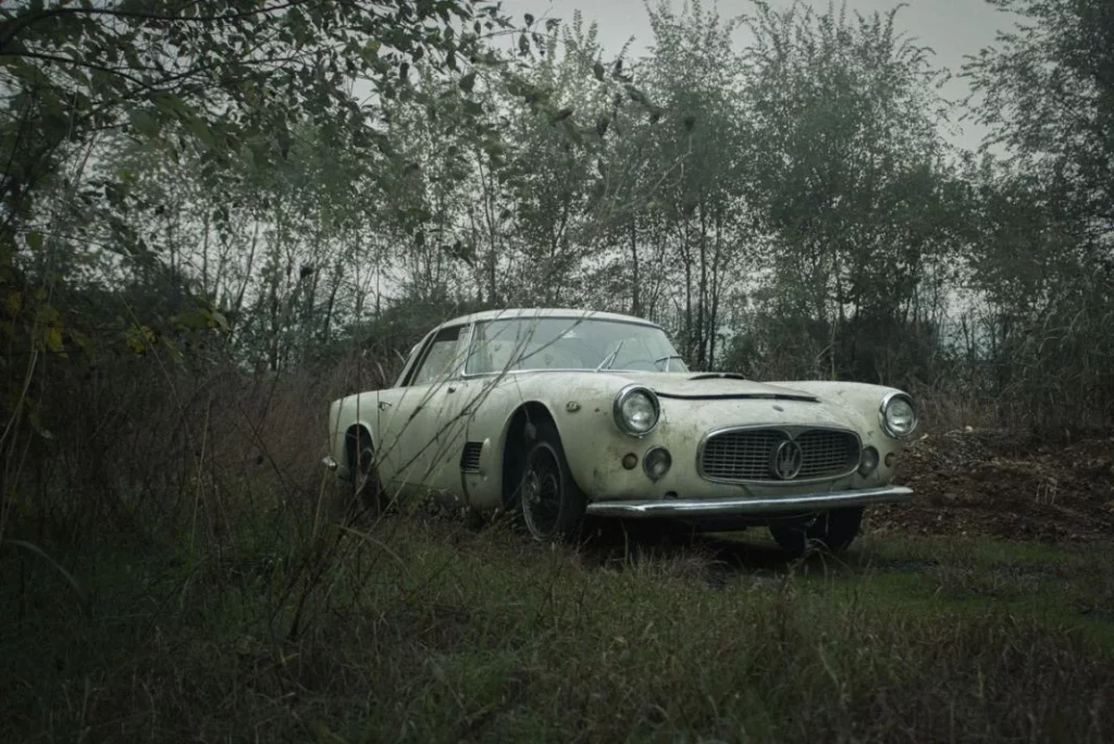 1961 Maserati 3500GT 4 Barnfind Exterior 01 Motor16