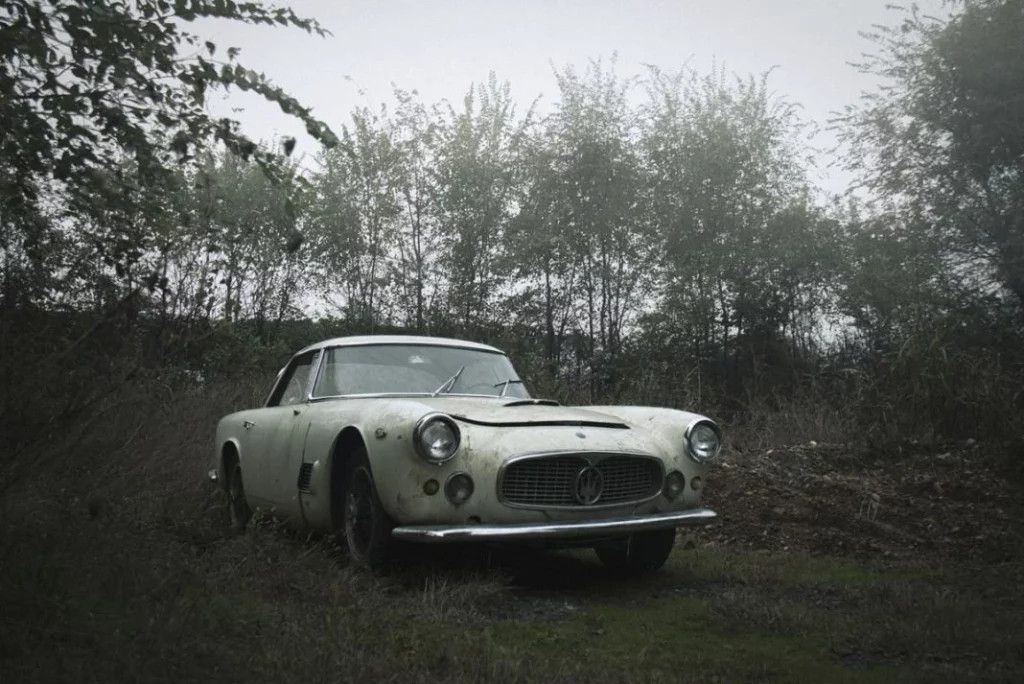 1961 Maserati 3500GT 4 Barnfind Exterior 18 Motor16