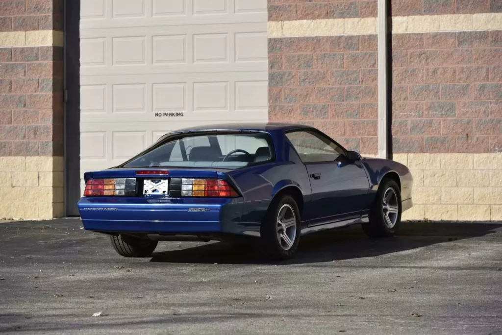 1990 Chevrolet Camaro IORC Z Mecum 33 Motor16