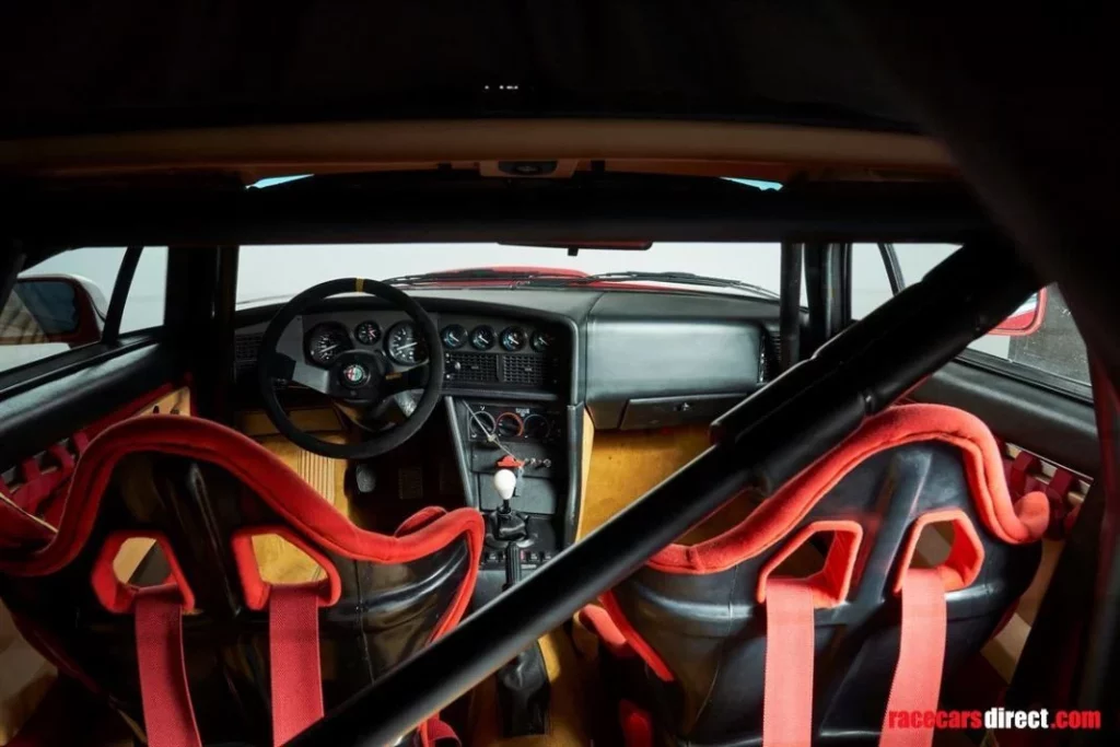 1993 Alfa Romeo SZ Trofeo. Imagen interior.