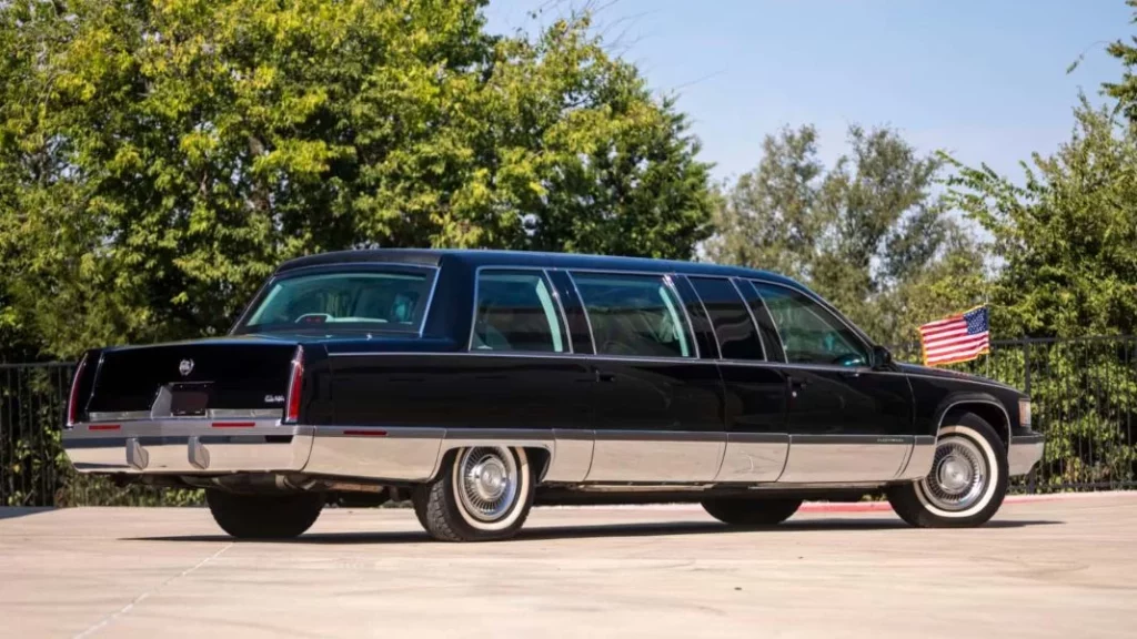 1996 cadillac fleetwood brougham presidencial mecum 6 Motor16