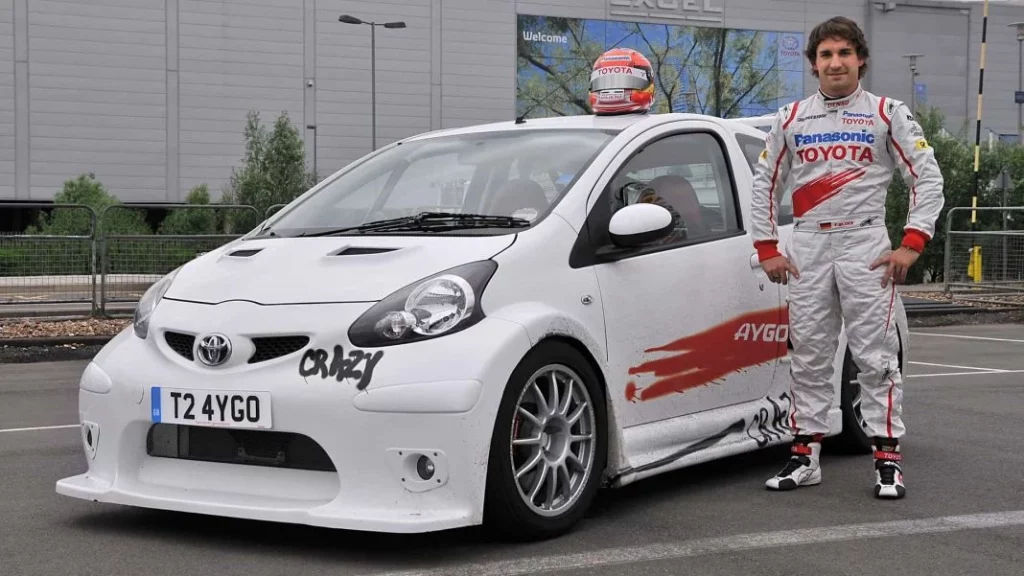 2008 toyota aygo crazy concept 11 Motor16