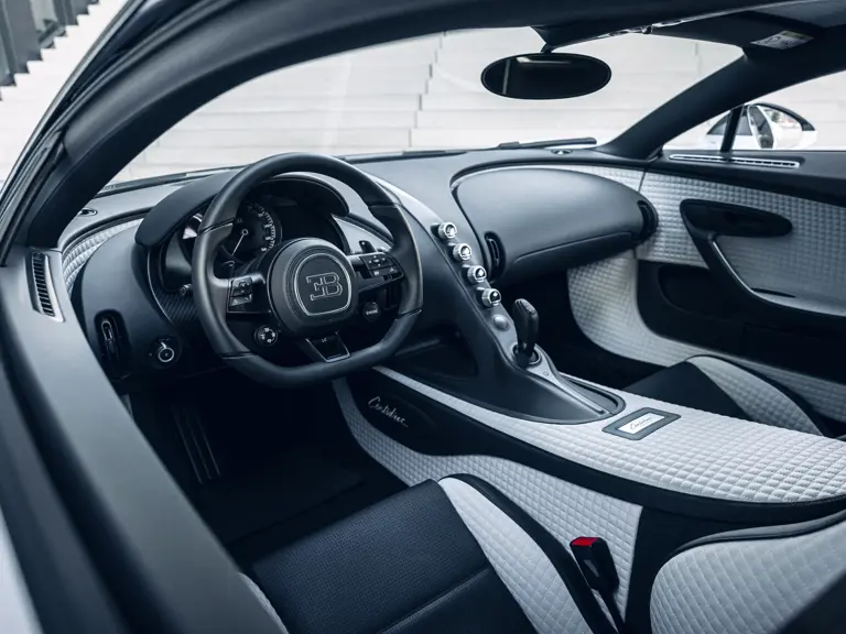 2023 Bugatti Centodieci. RM Sotheby's. Imagen interior.