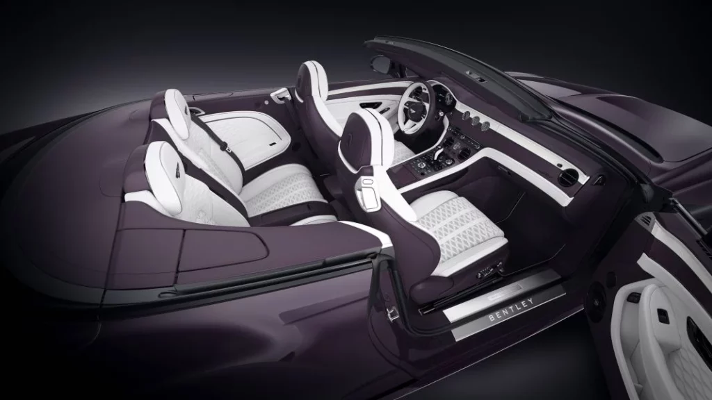 2025 Bentley Continental GTC Speed. Naples. Imagen interior.