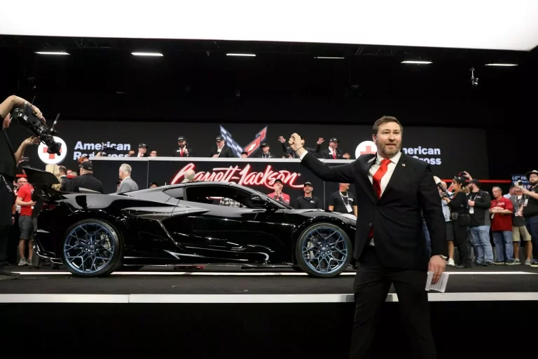 El primer Corvette ZR1 se vende a precio de Tourbillon o F80