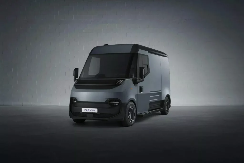 2025 Flexis Van Renault Volvo 7 Motor16