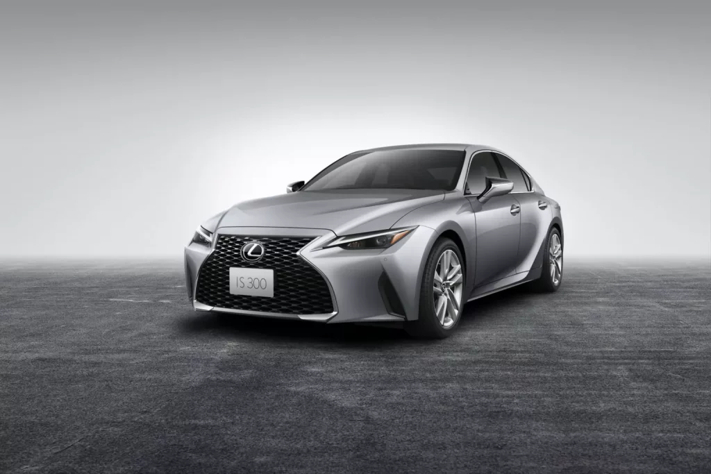 2025 Lexus IS Japon 3 Motor16