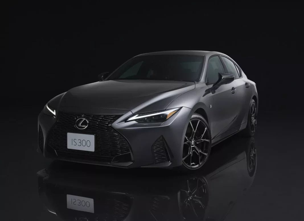 2025 Lexus IS F Sport Black IV. Imagen portada.