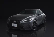 El Lexus IS se pone a tono para su decimosegundo año de vida… en Japón