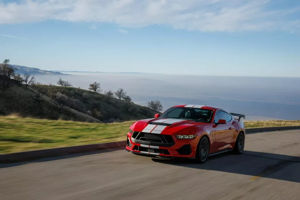 2025 Shelby GT350 Mustang 10 Motor16