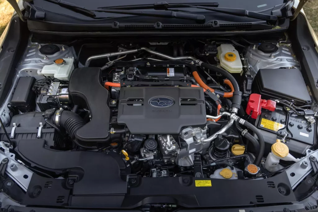 2025 Subaru Crosstrek Hybrid. Imagen motor.