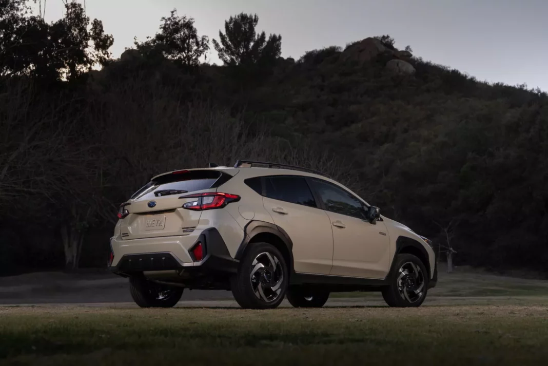 2025 Subaru Crosstrek Hybrid. Imagen portada.